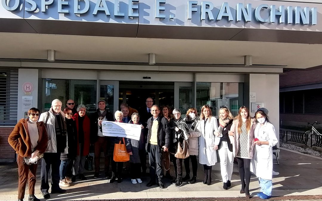 Auser consegna 5.000 euro a CuraRe onlus